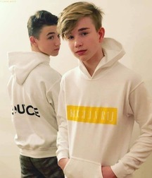 Cute & Handsome GBT selection (no porn) 630a0bdbeca47.jpg