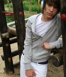 The beautiful people 62e5c80d9d5d7.png