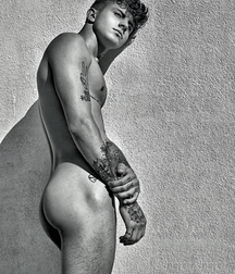 Ephèbes Monochrome Boys Porn Crafted 62d1026167674.png