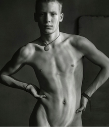 Ephèbes Monochrome Boys Porn Crafted 62d1027d4f7dc.png