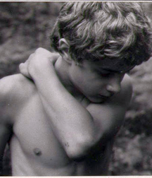 Ephèbes Monochrome Boys Porn Crafted 62d102a16fb3a.png
