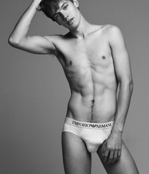 Shirtless Lads Twink Tube Young bodies of slender fit lads 62ed32df31a6b.png