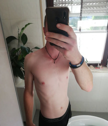 Straight German Teen Max Selfies 62e25581c6329.jpg