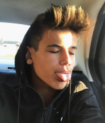 IG Model Santi Nebot Twink Tube Guys 62fcf300ca497.png