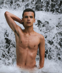 IG Model Santi Nebot Twink Tube Guys 62fcf38b5c015.png
