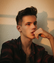 IG Model Santi Nebot Twink Tube Guys 62fcf3ecae6d1.png