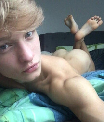 Gay porn Posers Cute faces and nice buns 63013eb75fe72.jpg