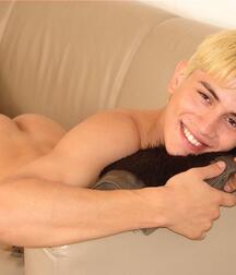 Gay porn Posers Cute faces and nice buns 63013f4bb9595.jpg
