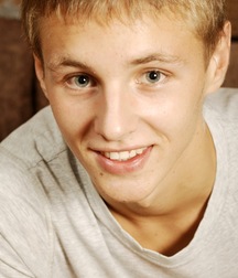 Valeriy - Boy nude 5e3714e501be1.jpg