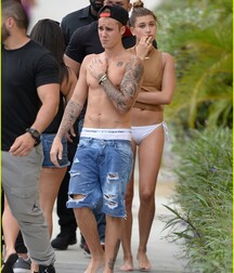Justin twink tube beach 628c682726c43.jpg