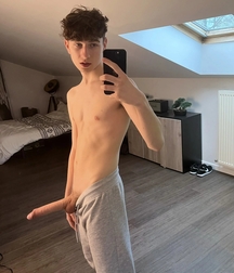 NSFW Favorites 6254e0d41b0df.jpg