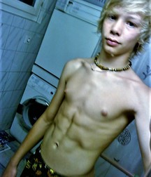 TEENS SELFIES 5a283ae2a8dbd.jpg
