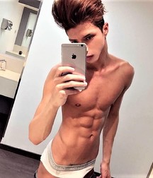 TEENS SELFIES 12 5a4cc4657582c.jpg