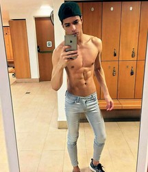 TEENS SELFIES 16 5a54640357f84.jpg