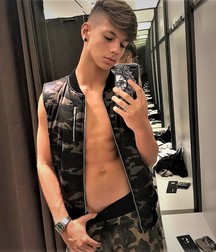TEENS SELFIES 17 5a552a32c8d6a.jpg