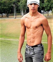 TEENS SHOWING OFF 5aaeafd062e1f.jpg