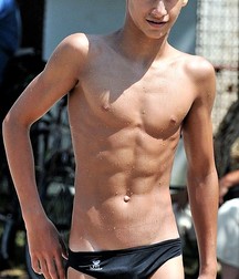 TEENS SHOWING OFF 5aaeafd387ba9.jpg