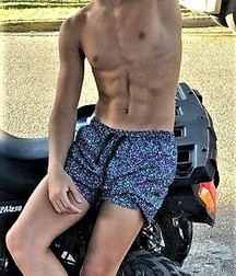 COLORFUL TEENS 11 5b53a7eec6e96.jpg