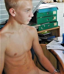 COLORFUL TEENS 15 5b83b5414c290.jpg