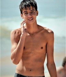 COLORFUL TEENS 19 5b8f8335a9e53.jpg