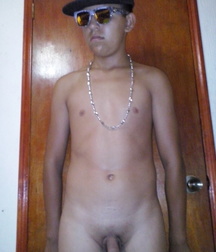 Moi zu Model 19 years friend 591abab0dccab.jpg