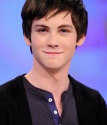 Logan Lerman 56da3f967f327.jpg