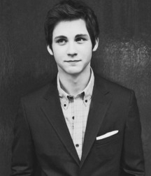 Logan Lerman 56da3f9a1c060.jpg