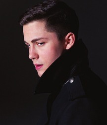 Logan Lerman 56da3fb05d586.jpg