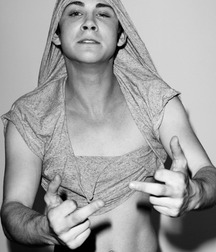 Logan Lerman 56da3fb3c492e.jpg