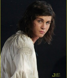 Logan Lerman 56da3fbdc756a.jpg