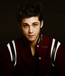 Logan Lerman 56da3fc65e7d1.jpg