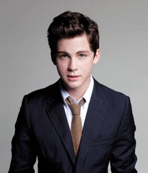 Logan Lerman 56da3fc84b26d.jpg