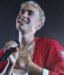 Olly Alexander 57da078bce236.jpg