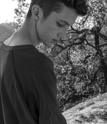 Troye Sivan Mellet 5889b8082ad6f.jpg