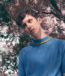 Troye Sivan Mellet 5889b80e4e8f6.jpg