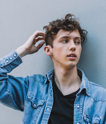 Troye Sivan Mellet 5889b82b7d1c0.jpg