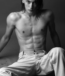 Random models  59091bcf033ea.jpg
