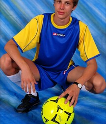 Maxim - Hot Soccer Twink Porn Solo 61d9eb8dc3336.jpg