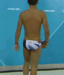 tom daley 5c4f18c9772cb.gif