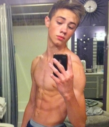 H93 Some hot boys 2 57b4b77e03607.jpg