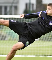 Hot soccer players 57b9715924a20.jpg