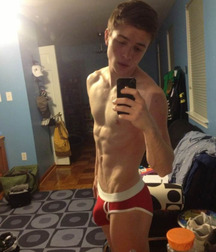 Nice bulge, dude 56b77fb58faa8.jpg