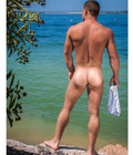 Oh butt out! 56d337de7b33d.jpg