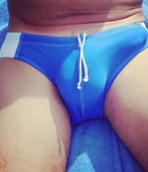 Get 'em off! 56e9867115761.jpg