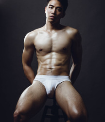 Under there 573b36d56c38c.jpg