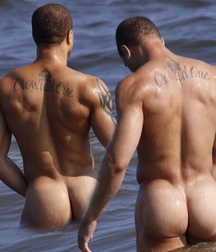 21 Bum Salute 5766baa9816f7.jpg