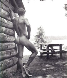 21 Bum Salute 5766baadcf392.jpg