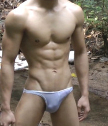 Boy Bumps 576bf7cf11e15.jpg