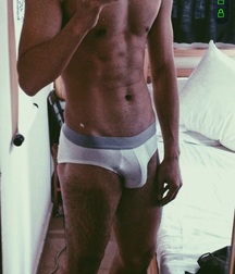 Bulging Boys 5790db8fe7ca6.jpg