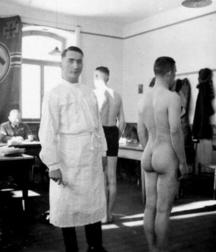 Boy Bums 57a743e1c1d27.jpg